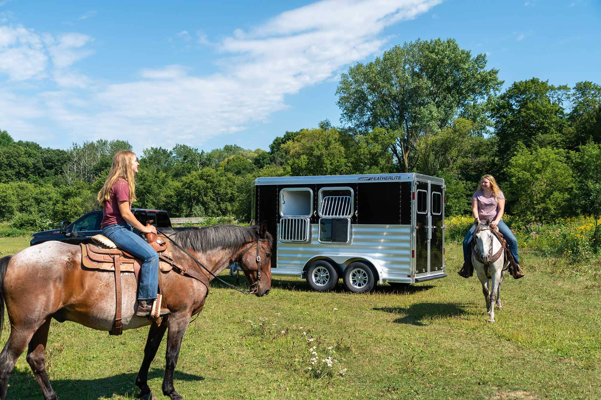 Bumper Pull Horse Trailers - Horse Trailers - Featherlite Trailers