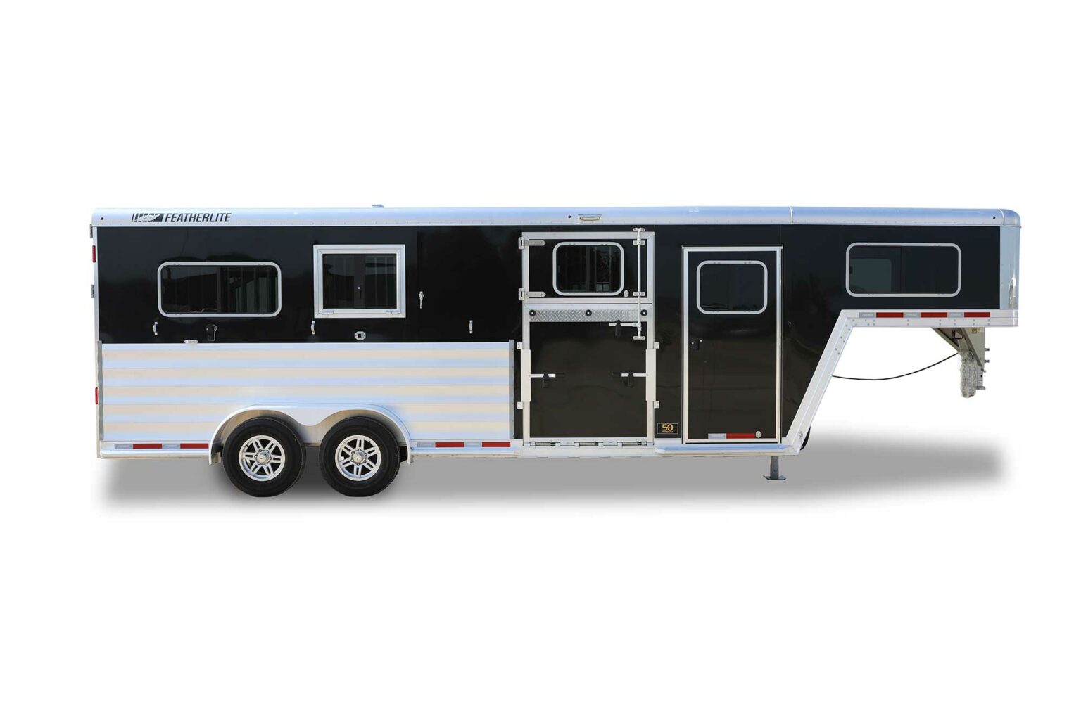 9000 Series Horse Trailers - Featherlite Trailers