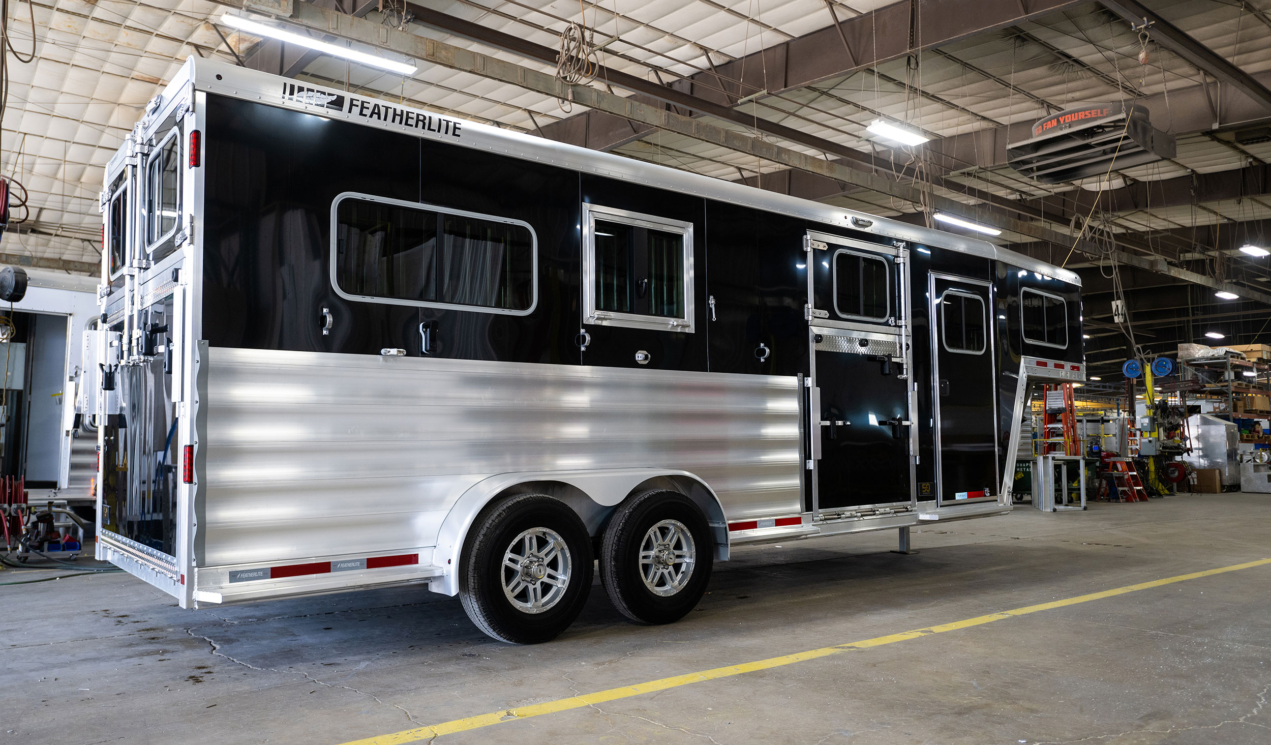 Featherlite unveils new 9000 Series horse trailers - Featherlite