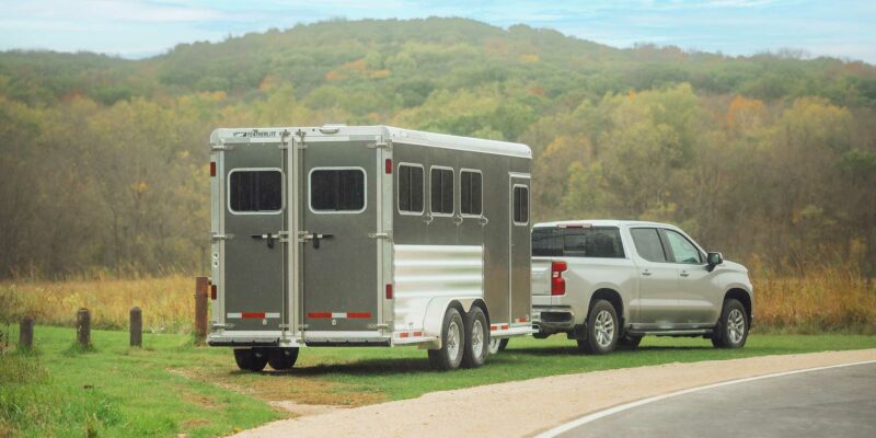 Bumper Pull Horse Trailers - Horse Trailers - Featherlite Trailers