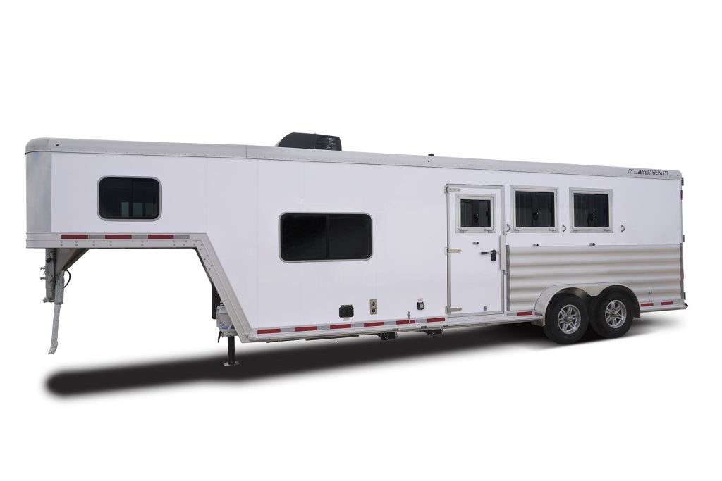 Living quarters horse trailer 9807 streetside